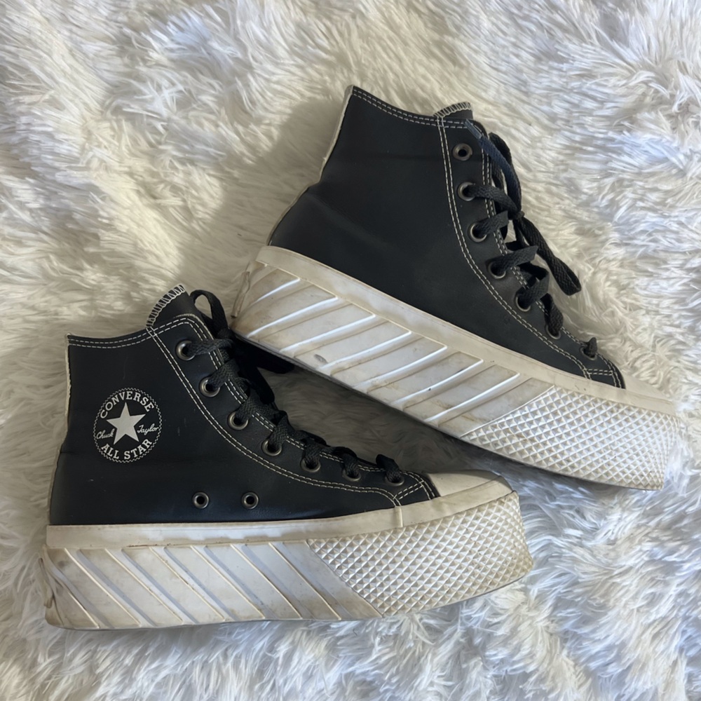 Chuck Taylor All Star Lift 2X Platform Matte Metallic Sneakers - Picture 4 of 13
